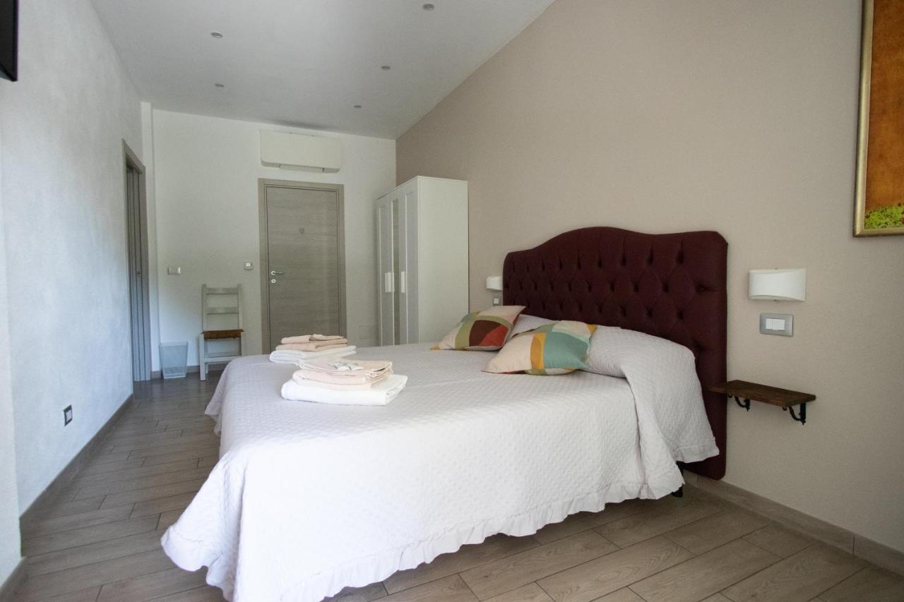 Un Posto Al Sole Bed & Breakfast Molino Nuovo  Exterior foto