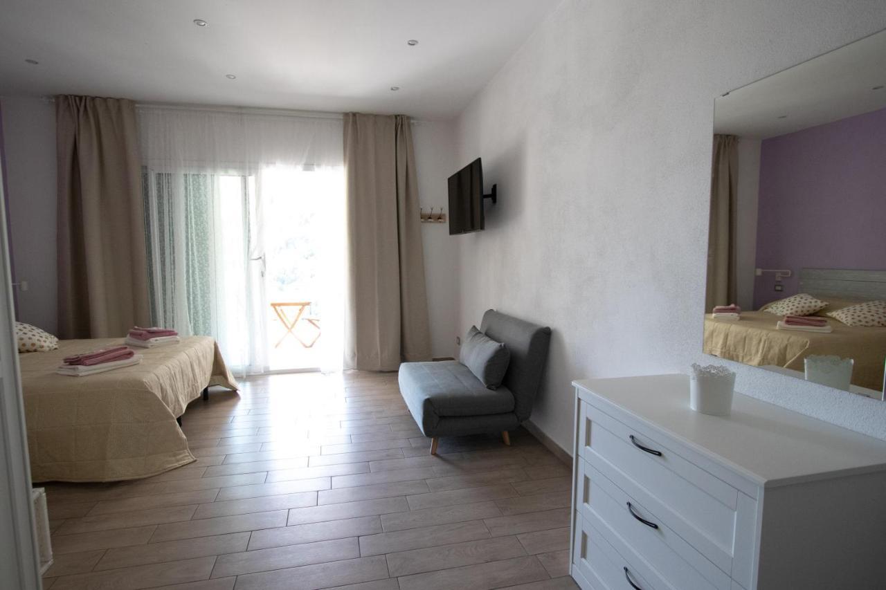 Un Posto Al Sole Bed & Breakfast Molino Nuovo  Exterior foto